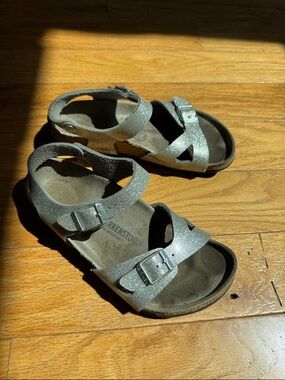 Birkenstock Kid’s Rio Silver Glitter Two-Strap Sandals Sz. 3
